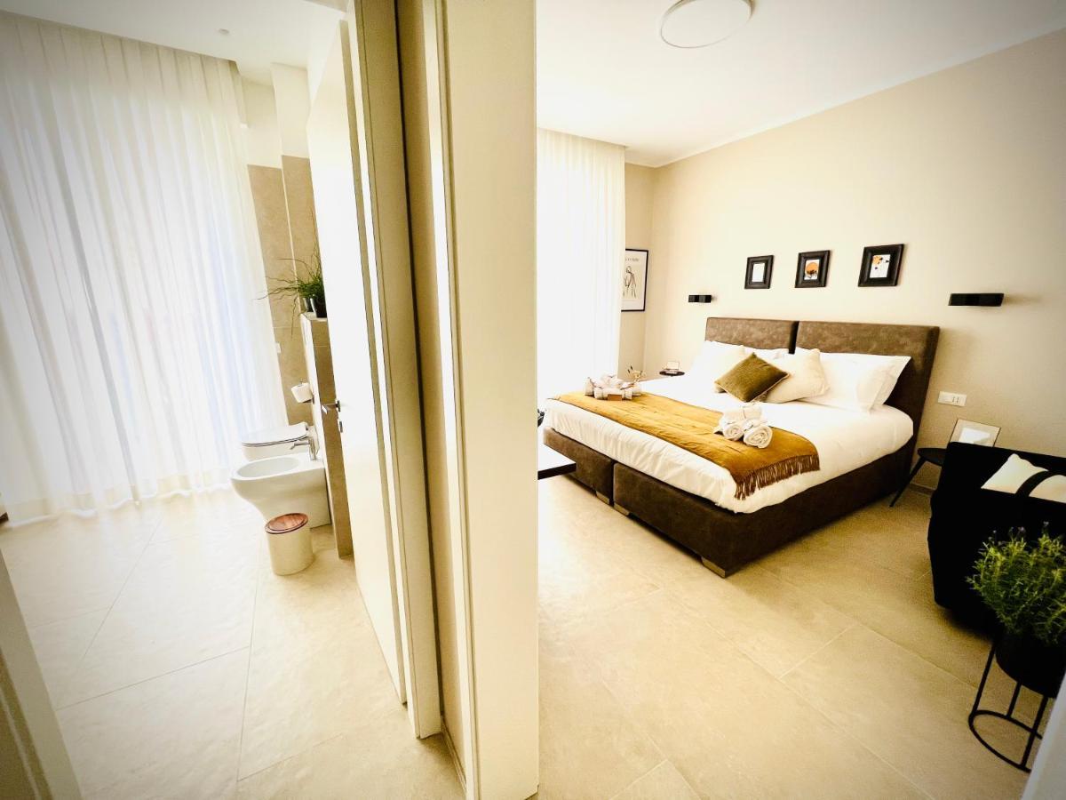 プラート Lucentum Bed & Breakfast エクステリア 写真