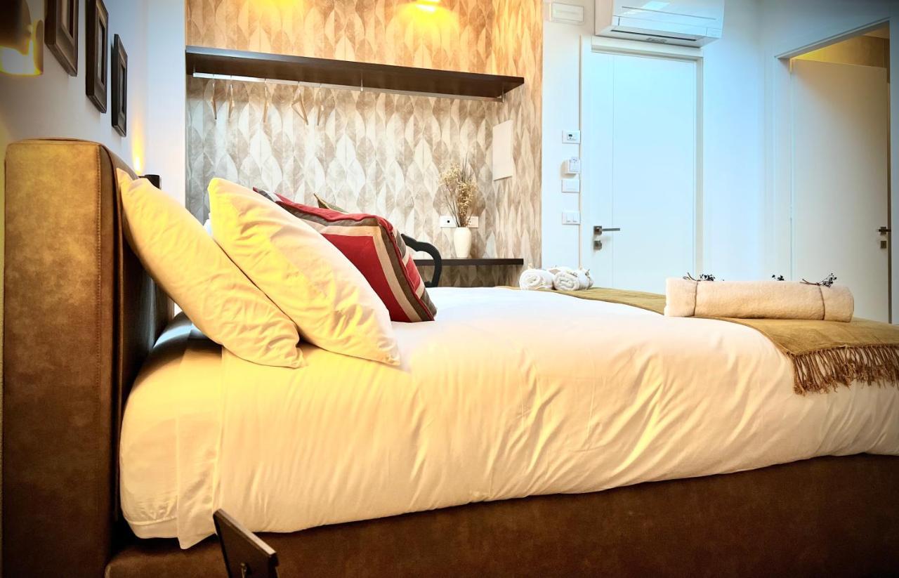 プラート Lucentum Bed & Breakfast エクステリア 写真