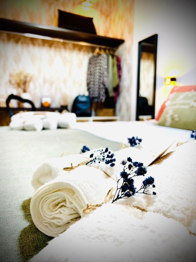 プラート Lucentum Bed & Breakfast エクステリア 写真
