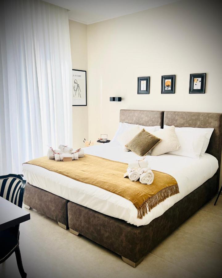 プラート Lucentum Bed & Breakfast エクステリア 写真