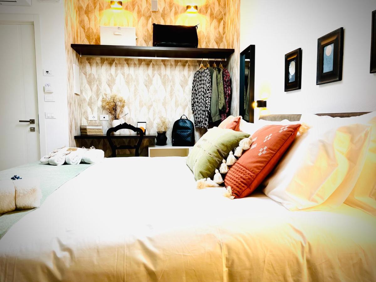 プラート Lucentum Bed & Breakfast エクステリア 写真