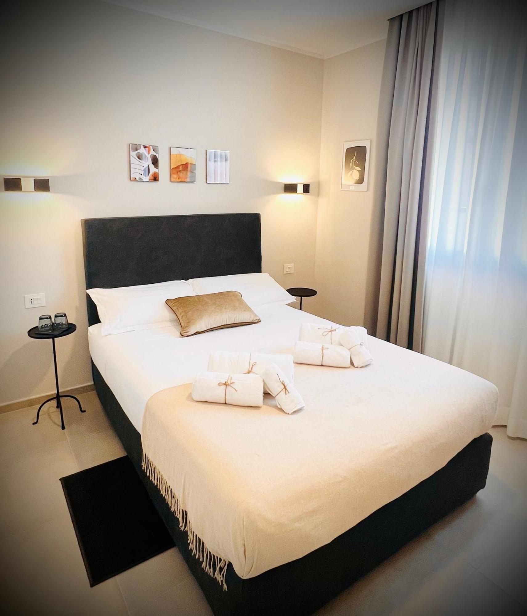 プラート Lucentum Bed & Breakfast エクステリア 写真