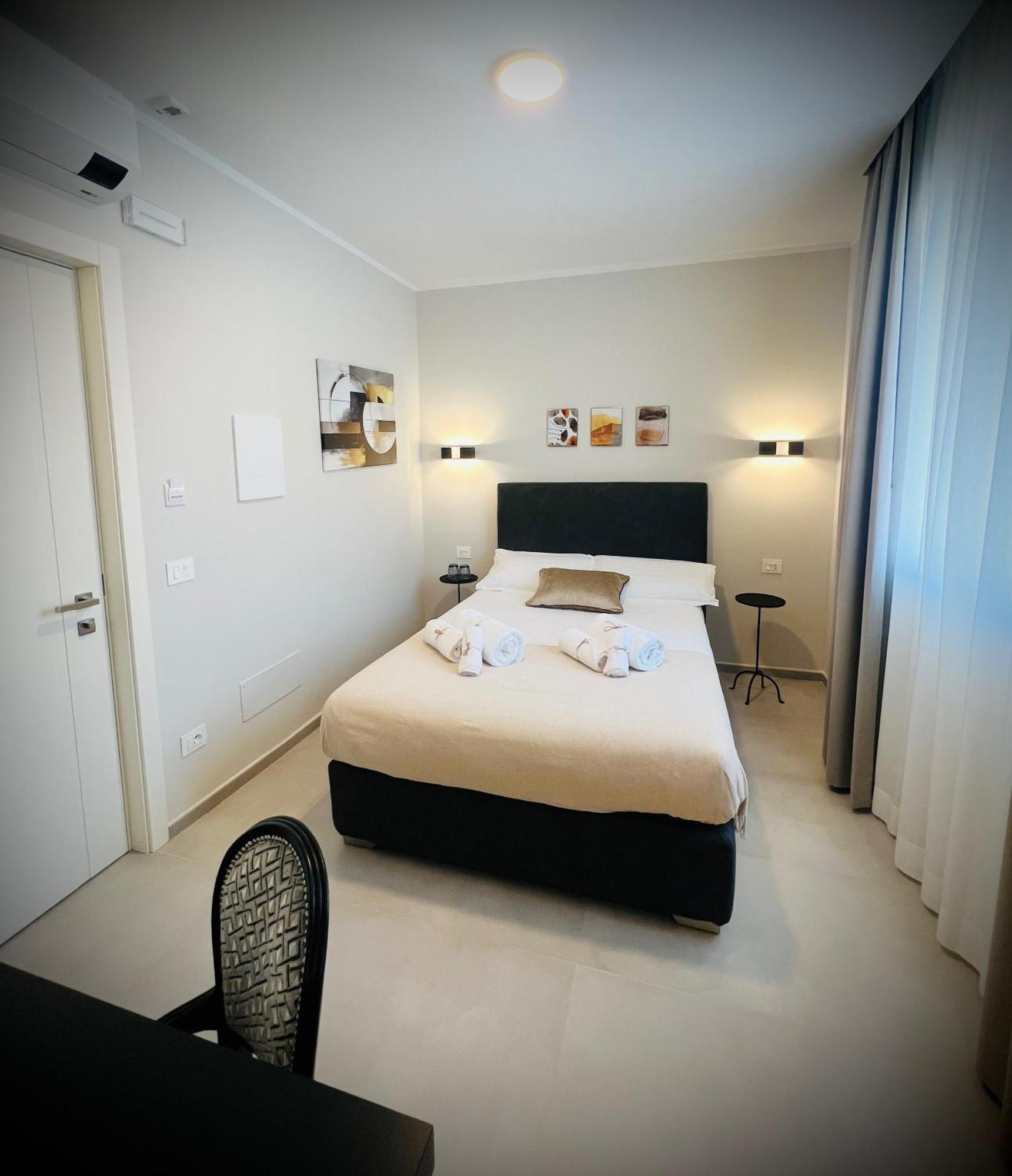 プラート Lucentum Bed & Breakfast エクステリア 写真