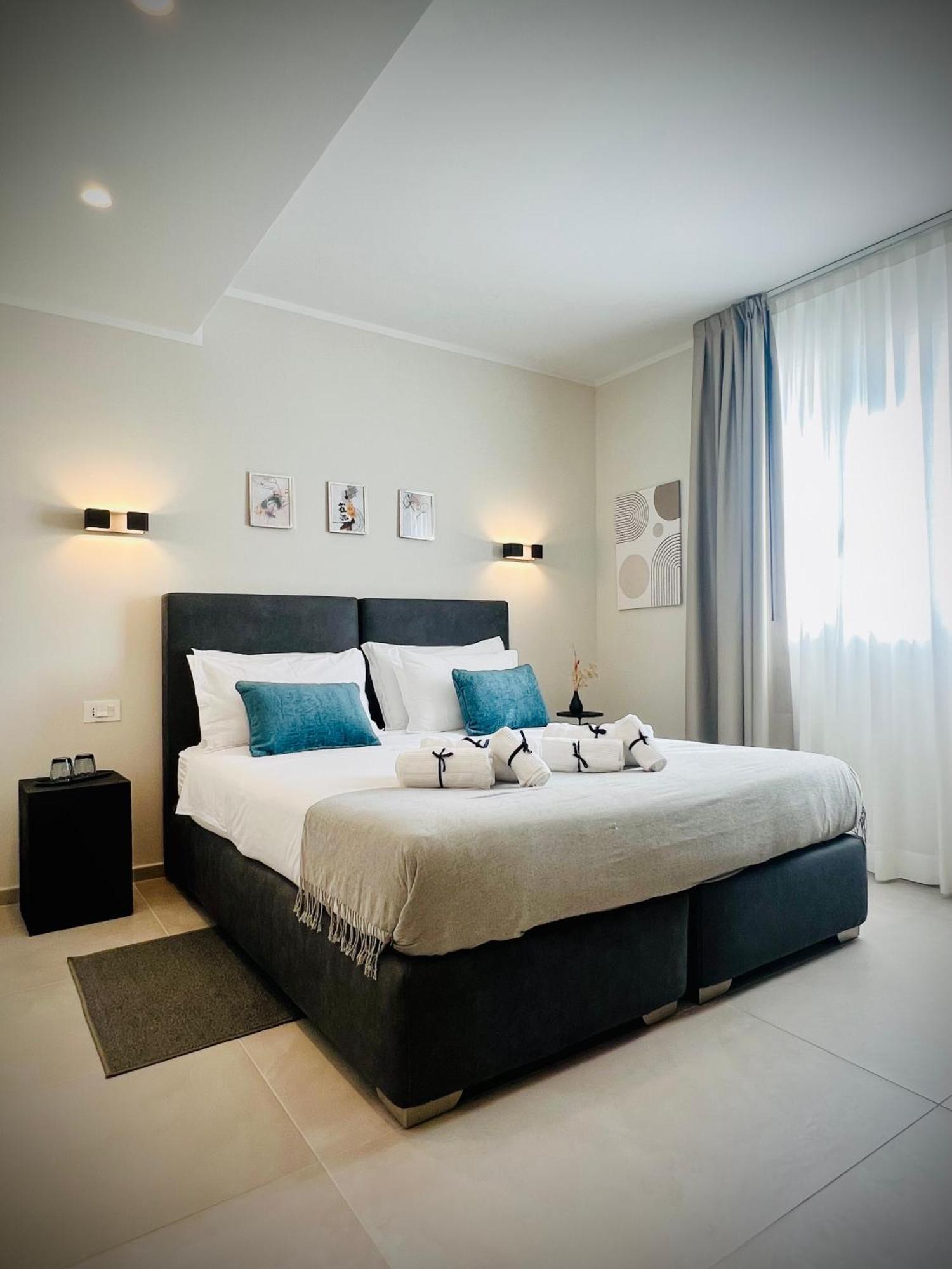 プラート Lucentum Bed & Breakfast エクステリア 写真